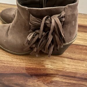 Women's Suede Fringe Ankle Boots